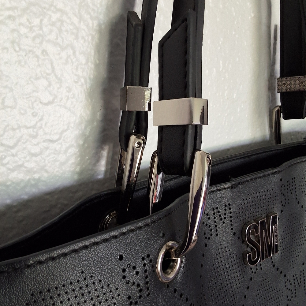 Steve Madden Black Tote Excellent Condition - Picture 4 of 6